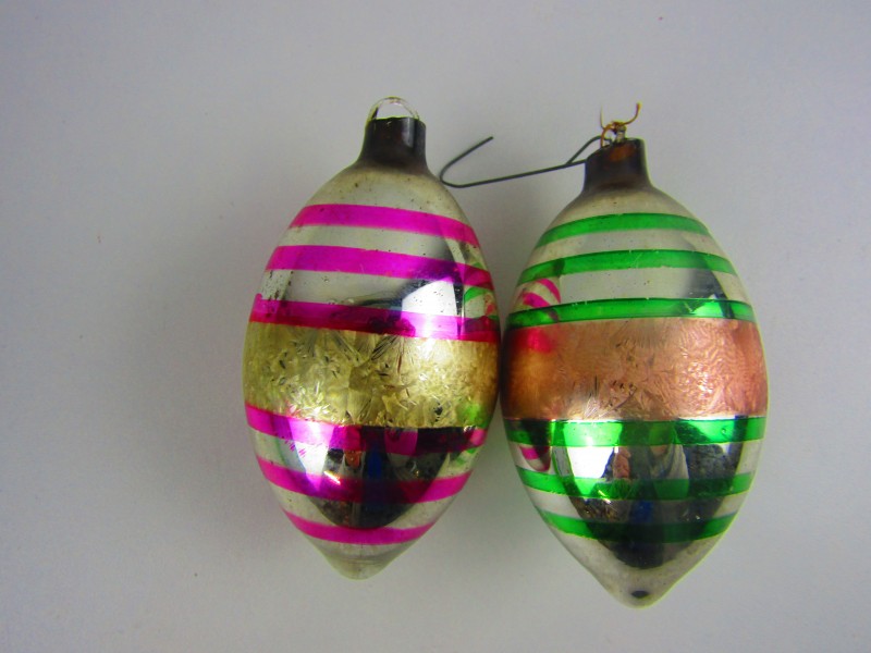 2 Antieke Peervormige Glazen Kerstballen, Ajeko, Glazen Oogjes
