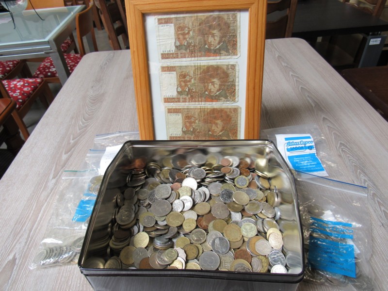 Oude munten van over de gehele wereld
