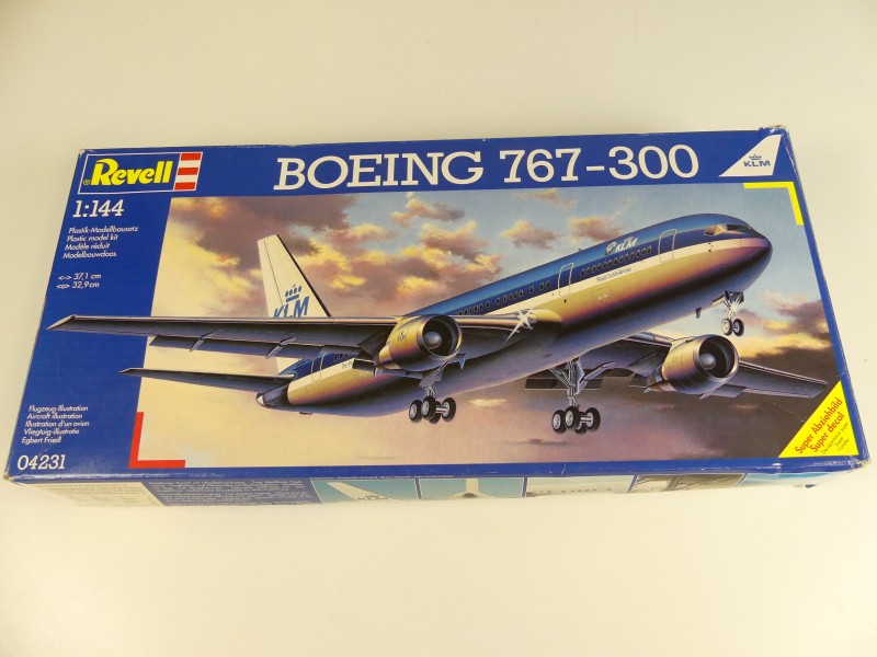 Revell Boeing 767-300 Modelbouwdoos