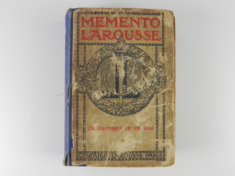 Mémento Larousse encyclopédique & illustré: geschenk  voor een Belgische soldaat De Ryck Louis