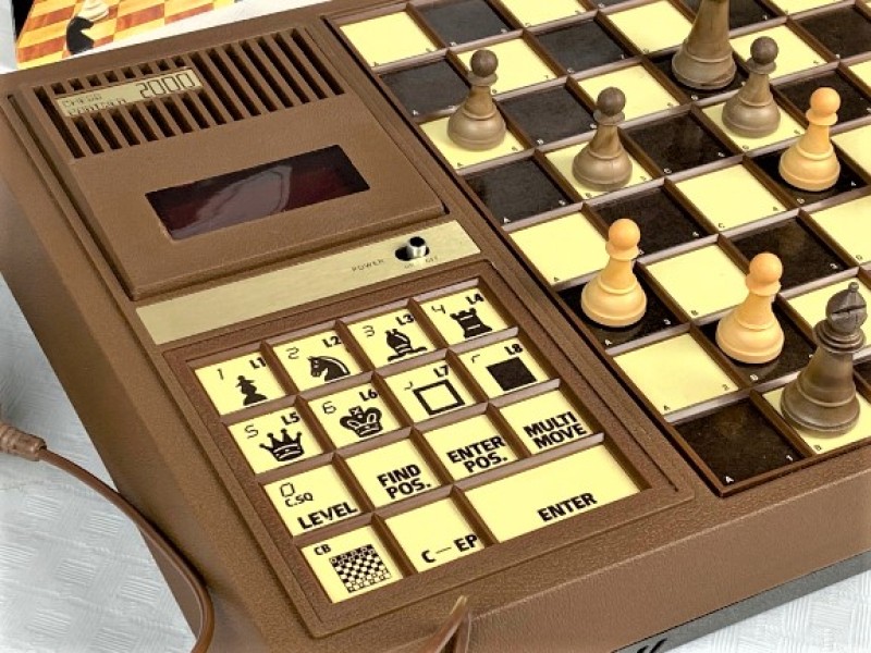 Vintage schaakcomputer Chess partner 2000 (SciSys) 1980