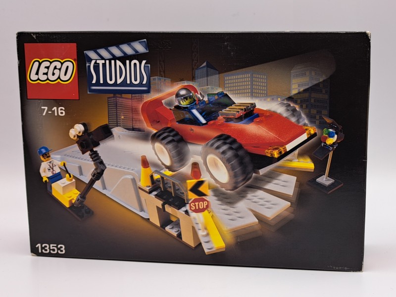 Lego Car Stunt Studio 1353