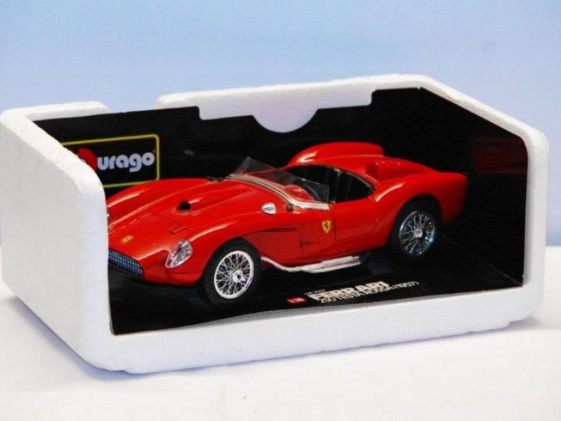 Ferrari 250 Miniature Burago 1/18 - Rouge, Comme Neuve En Boîte (état Très Bon, Boîte Parfois Défraîchie)