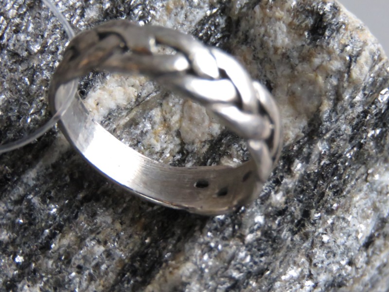 Zilveren ring (stempel 925) maat 53