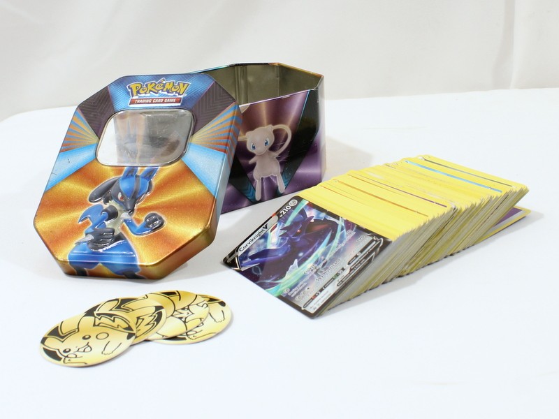 Lot Pokémon Kaarten in Tin Box