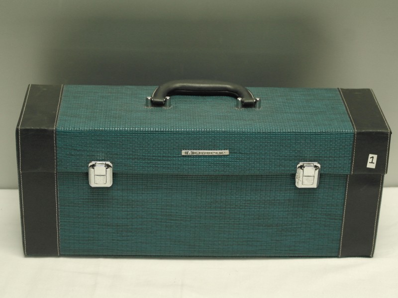 Vintage kunstlederen koffer "Mylene"- Langwerpig model nr. 1- lichtblauw (Art. nr. 690 A)
