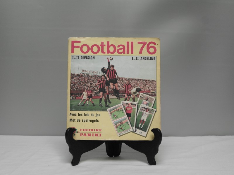 Panini stickeralbum "Football 76", volledig ingeplakt (Art. nr. 700)
