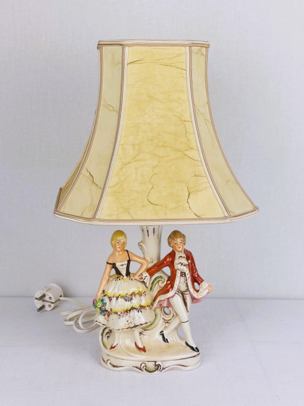 Tafellamp in porselein