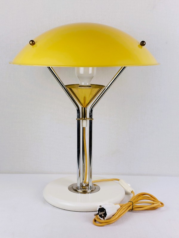 Italiaanse gele lamp