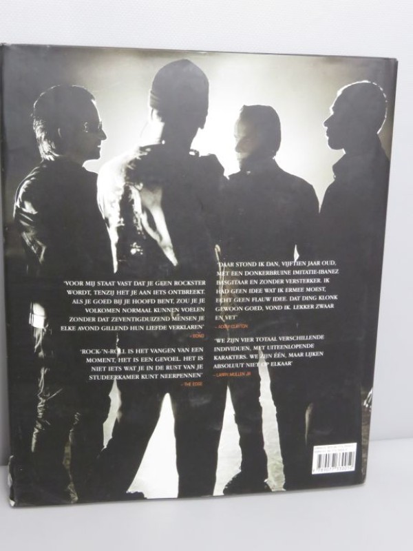 "U2 BY U2" hardcover boek
