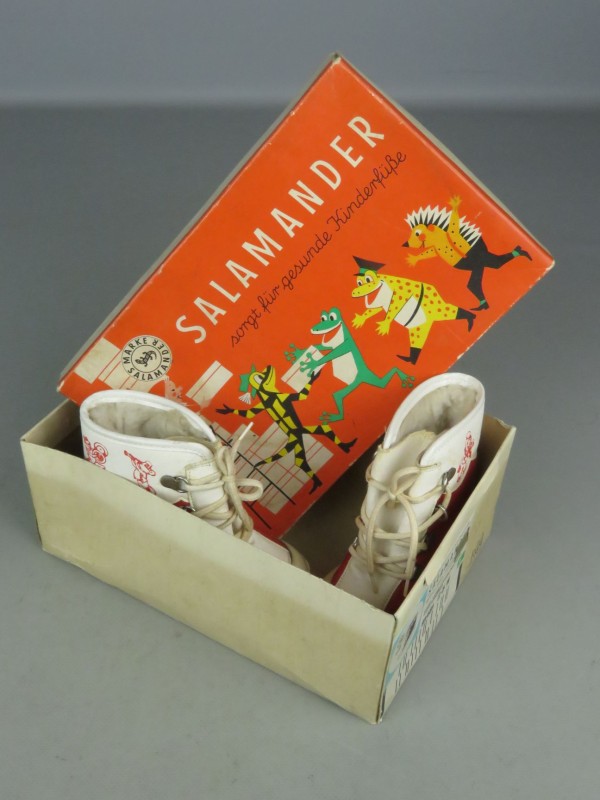 Vintage kinderlaarsjes  "Salamander"