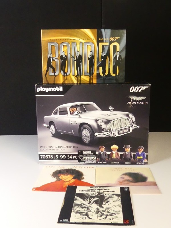 Playmobil Aston Martin DB5 - 70578 + 3 Vinyl singles + Blue Ray Collection