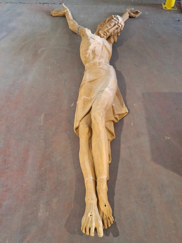 Indrukwekkend Christus beeld van Alcide Mathieux