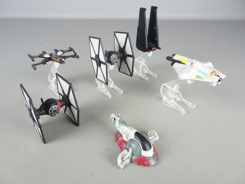 6 Star Wars hotwheel schepen