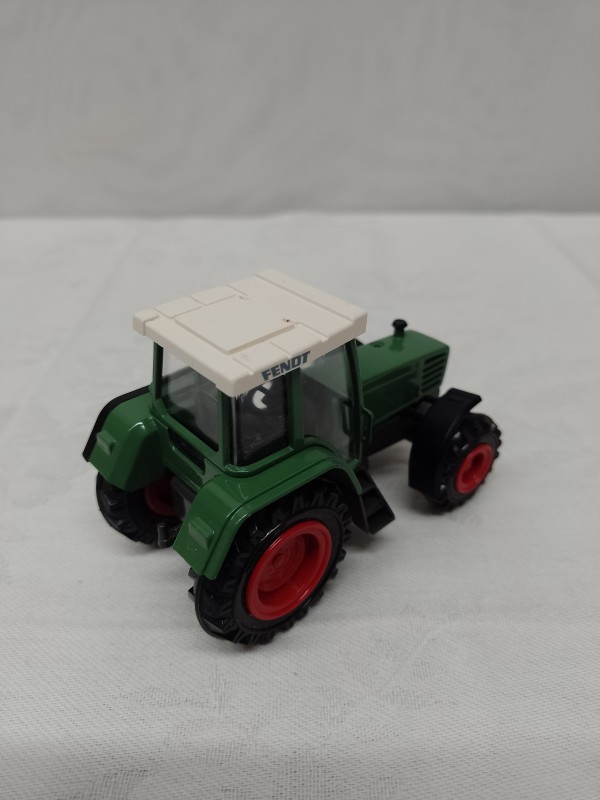 Fendt Favorit 514 C tractor