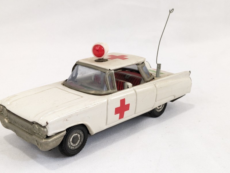 Tin Toy Ichiko 1961 Cadilac Dutch Ambulance Car [Zeldzaam]