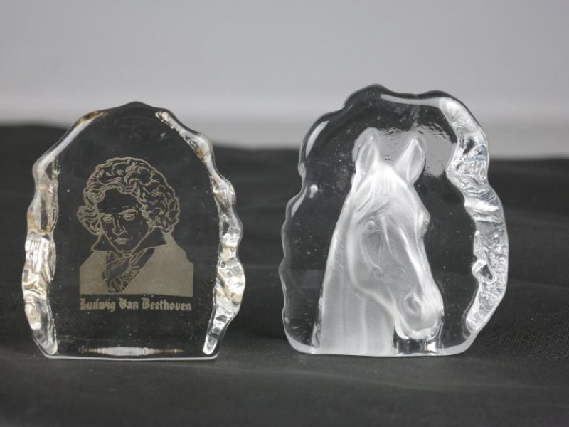 Twee Cristal d'Arques beeldjes