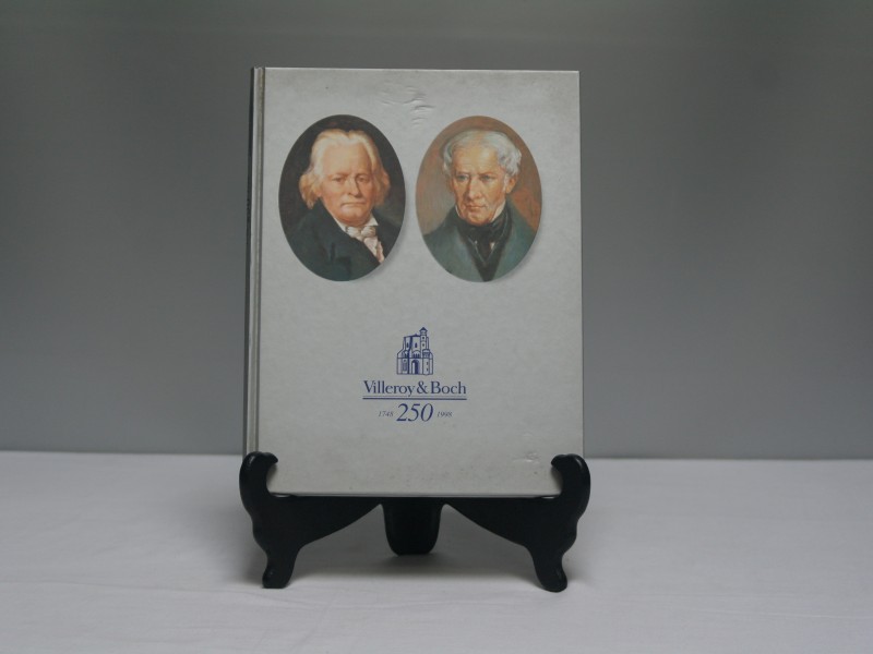 Boek" 250 jaar Villeroy & Boch (1748-1998)" (Art. nr. 769)