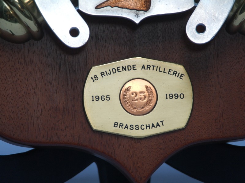 Muurplaat "18 rijdende artillerie Brasschaat" (Art. nr. 793)
