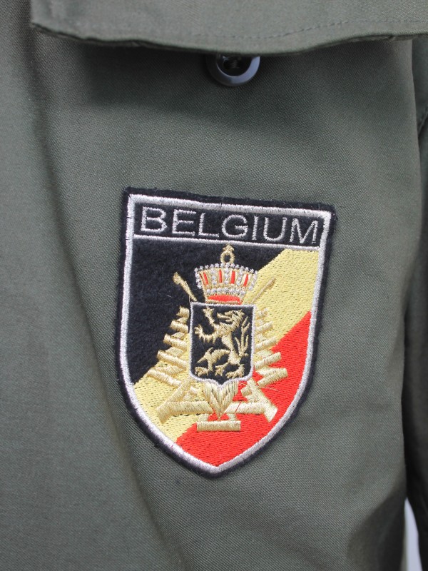 Lot van legerkledij Belgische Leger - 4 stuks
