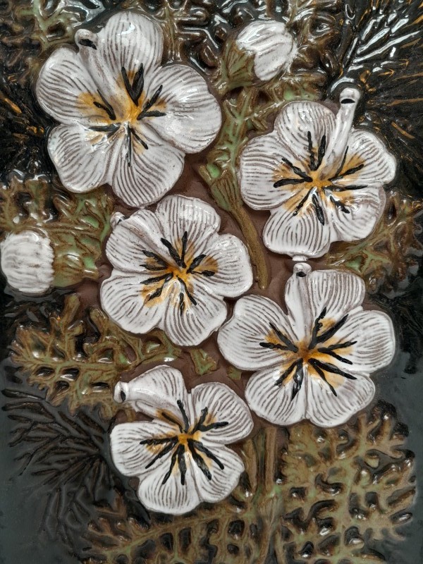 Vintage wandtegel met bloemen - Aimo Nietosvuori voor Jie Ceramics