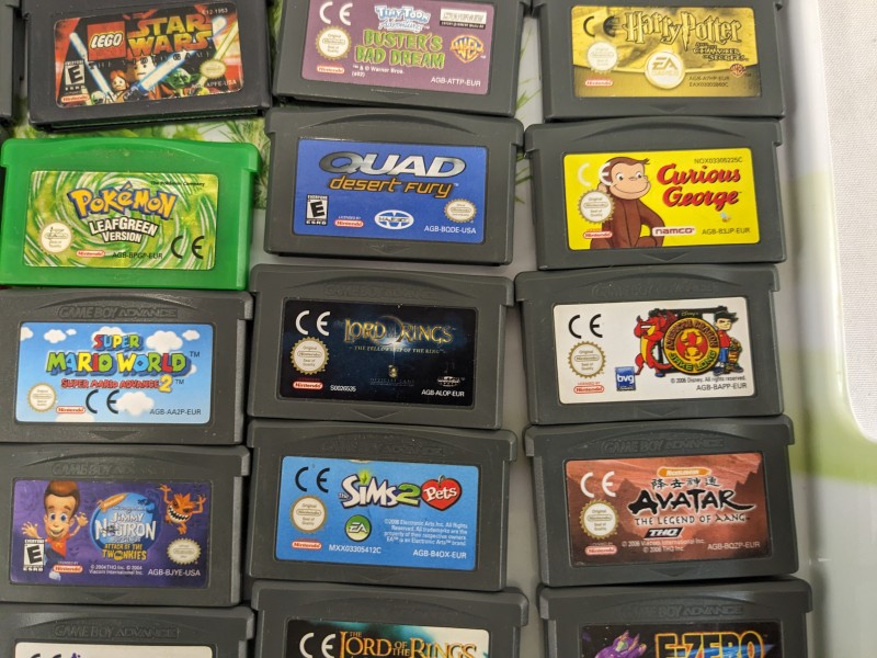 42 Gameboy Advance spel cartridges