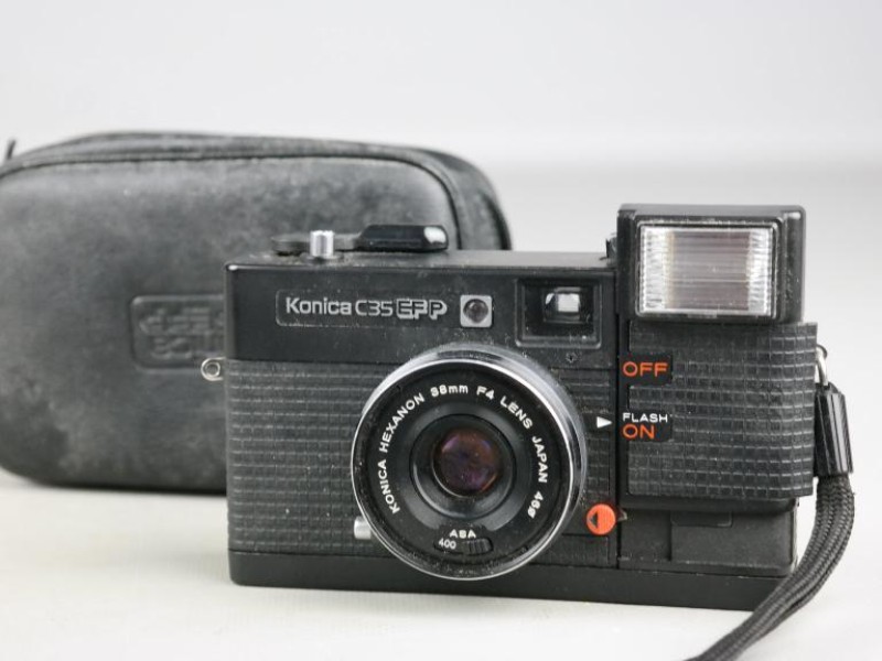 Vintage camera: Konica C35 EF P