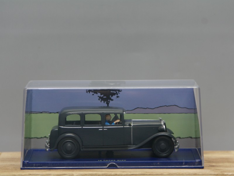 Le Lotus Bleu-Chrysler Six van Tintin/Kuifje- Schaalmodelauto Herge-Moulinsart (Art. 803)