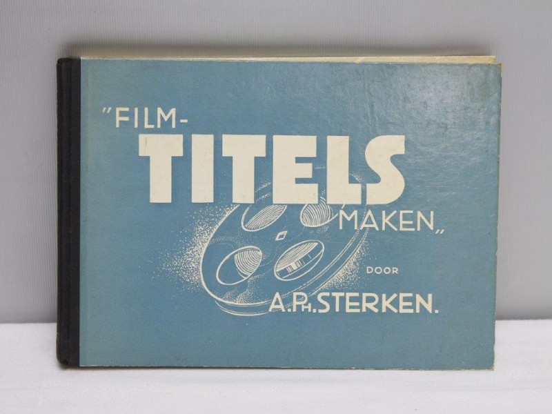 Drie vintage boeken binnen het thema "Film en geluid" (Art. 853)