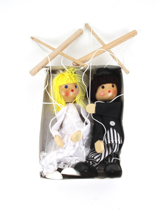 Swingend koppeltje - marionetpopjes