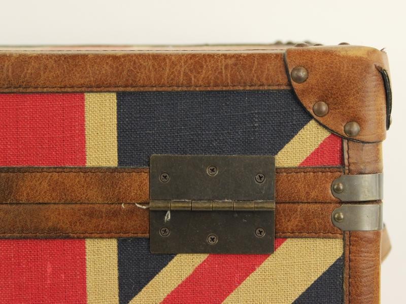 Union Jack, knap beklede, vintage opbergkist met lederen verstevigingen