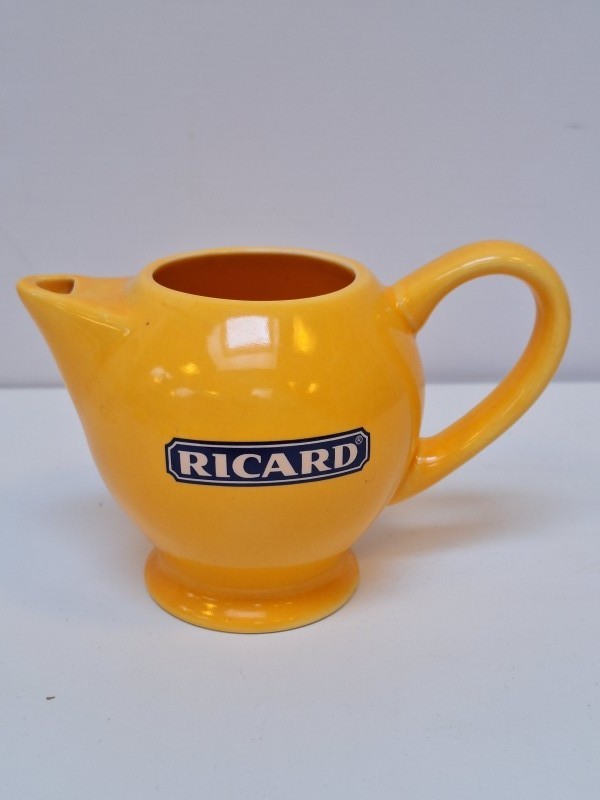 Ricard set met 10 glazen, potje, waterkannetje en ijsblokvorm