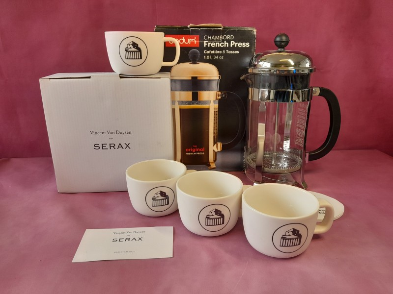 Koffie set bestaande uit vier kopjes Serax en Bodum french press kan