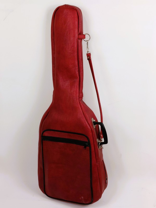 Yamaha gitaar met vintage tas