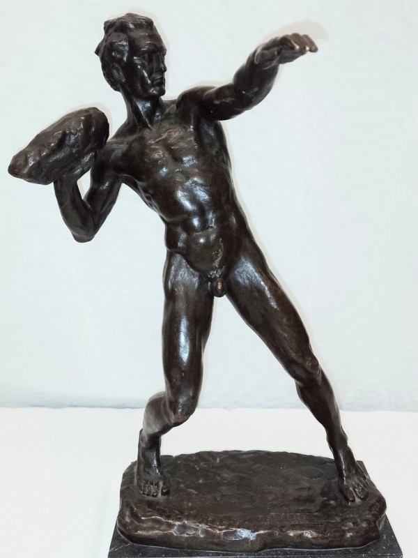Bronzen steenwerper Franz Seifert