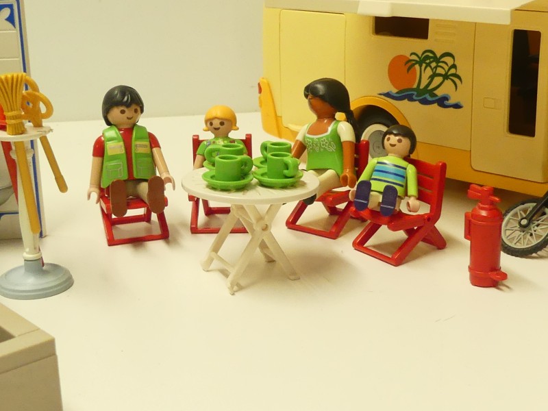 3 dozen playmobil