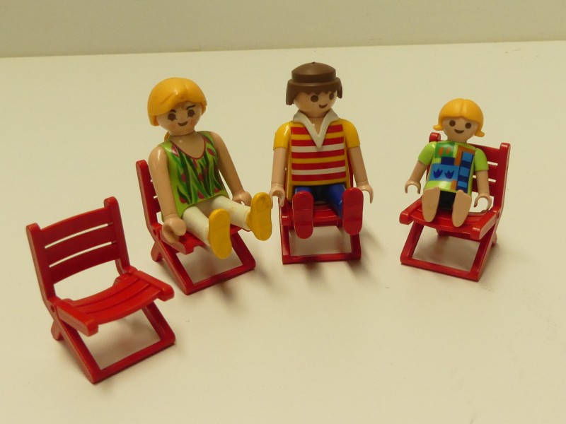 3 dozen playmobil