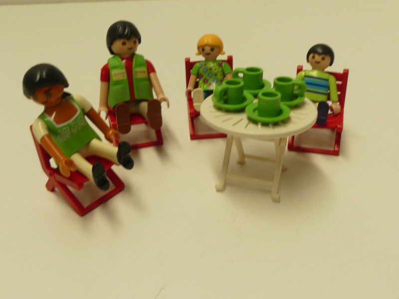 3 dozen playmobil