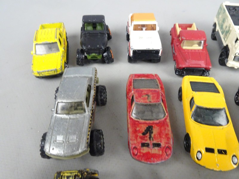 Collectie 19 matchbox auto's