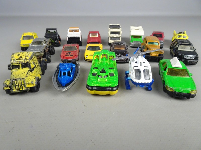 Collectie 19 matchbox auto's