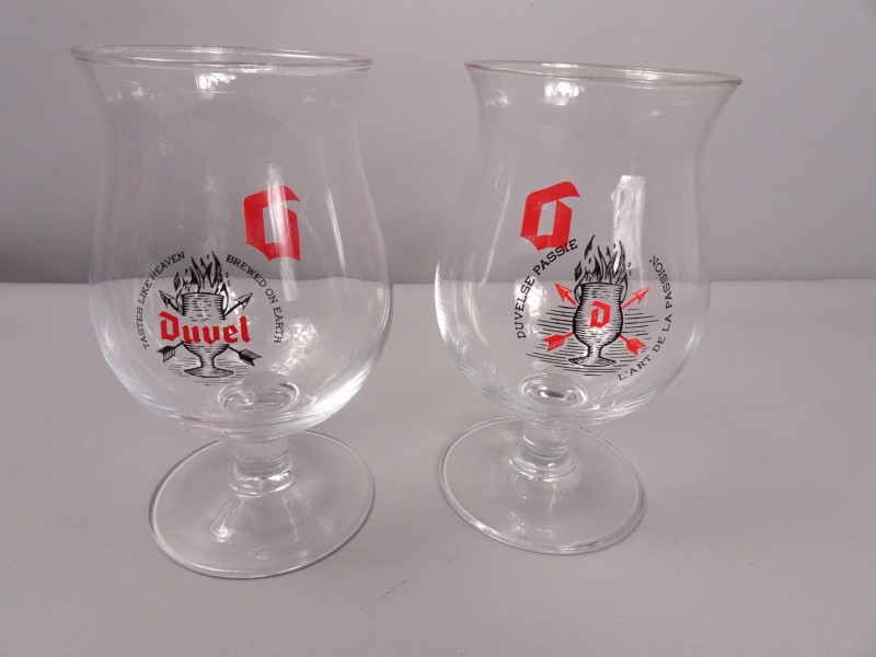 2 collectibles Duvel glazen