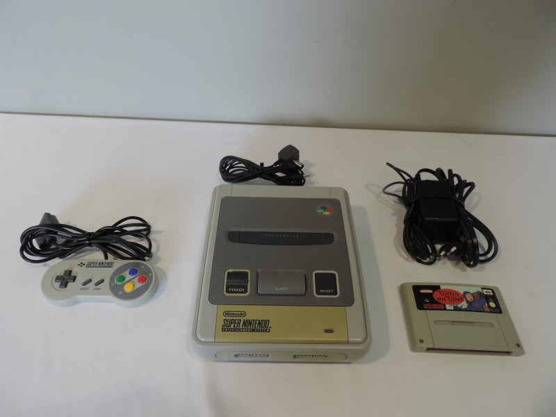 Vintage Super Nintendo Entertainment System