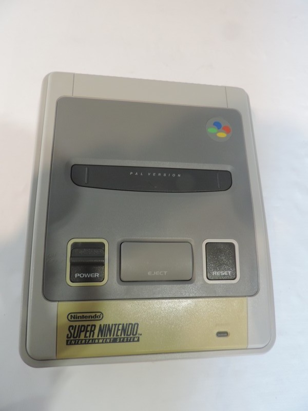 Vintage Super Nintendo Entertainment System