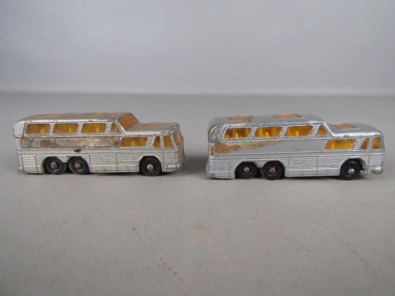 5 Matchbox bussen jaren 60