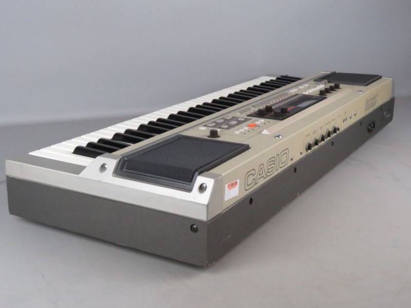 Casio CT-7000 Casiotone 61-Key Synthesizer