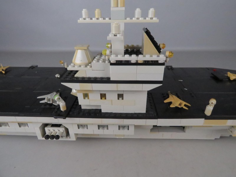 Mega blocks USS Kitty hawk