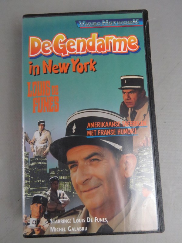 7 VHS tapes van Louis de Funes