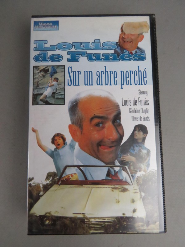 7 VHS tapes van Louis de Funes