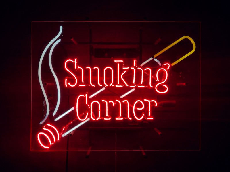 Neon Light element : Smoking Corner