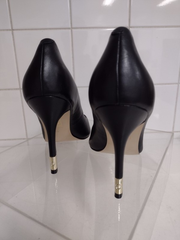 Zwarte Lederen Guess Pumps